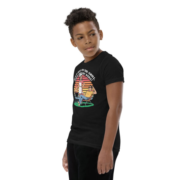 Mum Is Hot on the Grill, Dad’s Chillin’ Still (Youth Short Sleeve T-Shirt) - Image 2